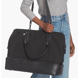 BIES Weekender - Sleek Black Weekender Duffle Bag with Bottom Compartment